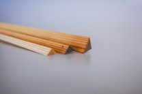 Dreikantleiste Kiefer 8x8mm