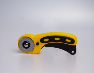 Rollenschneider mit 45mm Klinge